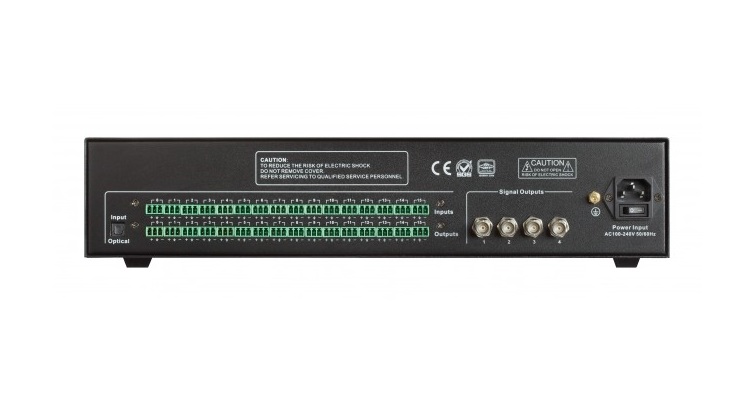 Mặt sau của bộ điều khiển Iris TS Mk II