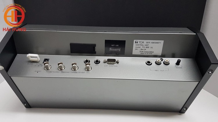 Các cổng kết nối phía sau thiết bị TS-800 CE