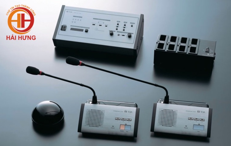 Micro TS-904 được gắn vào các thiết bị Chủ tịch và Đại biểu hội thảo