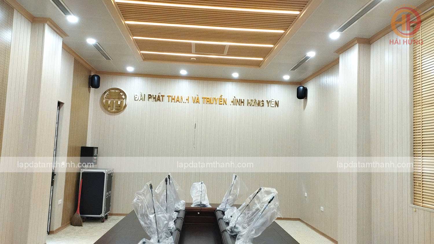Đài phát thanh và truyền hình Hưng Yên triển khai lắp đặt hệ thống âm thanh phòng họp