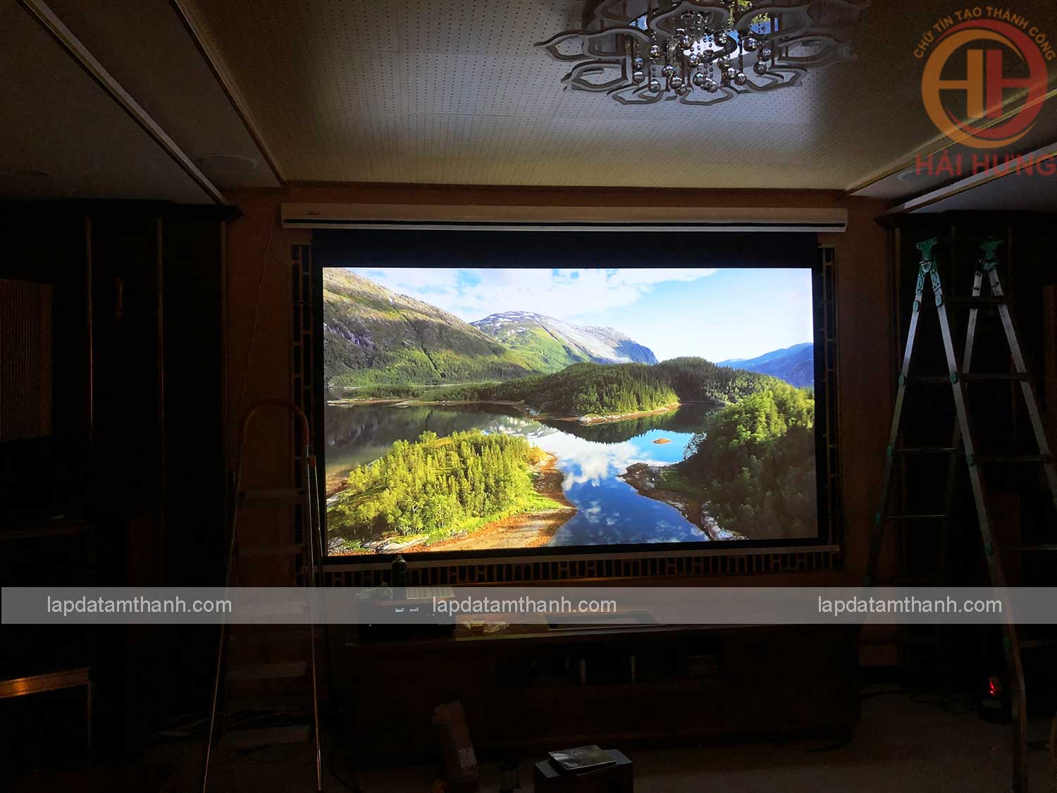 Lắp đặt hệ thống máy chiếu phim gia đình cực đỉnh cho nhà chú Hải Vũ Tông Phan