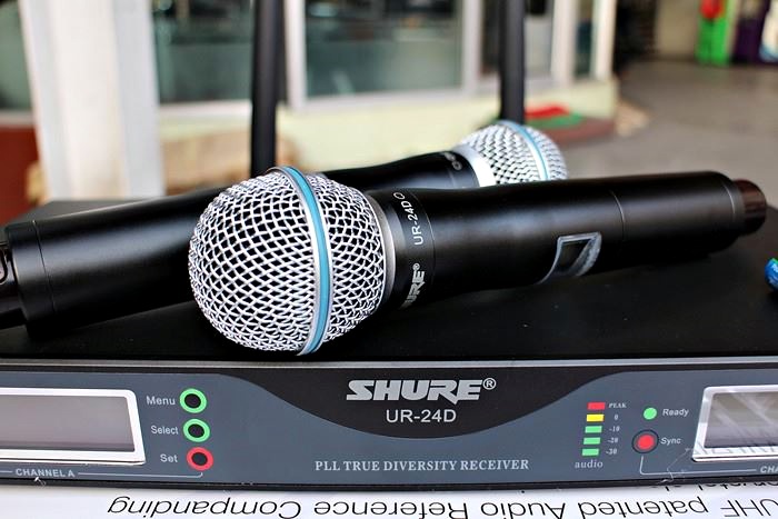Micro không dây Shure UR-24D thích hợp cho hát Karaoke