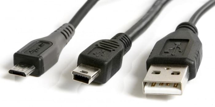 Micro USB là một thiết bị dùng để truyền thông tin, kết nối và truyền tải năng lượng